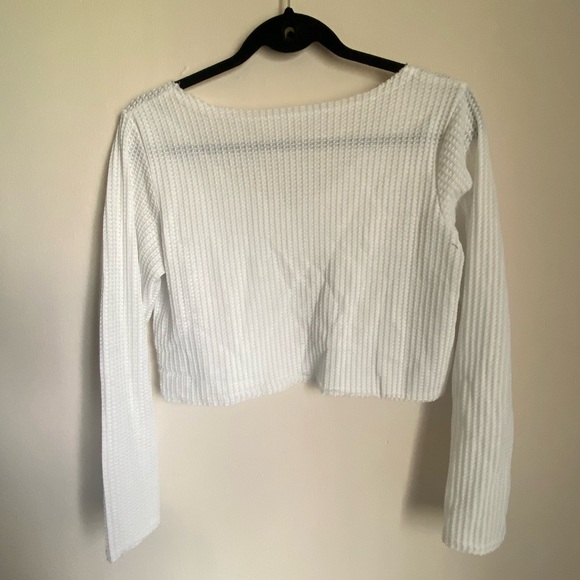 White Long Sleeve Crop Top - Picture 2 of 3